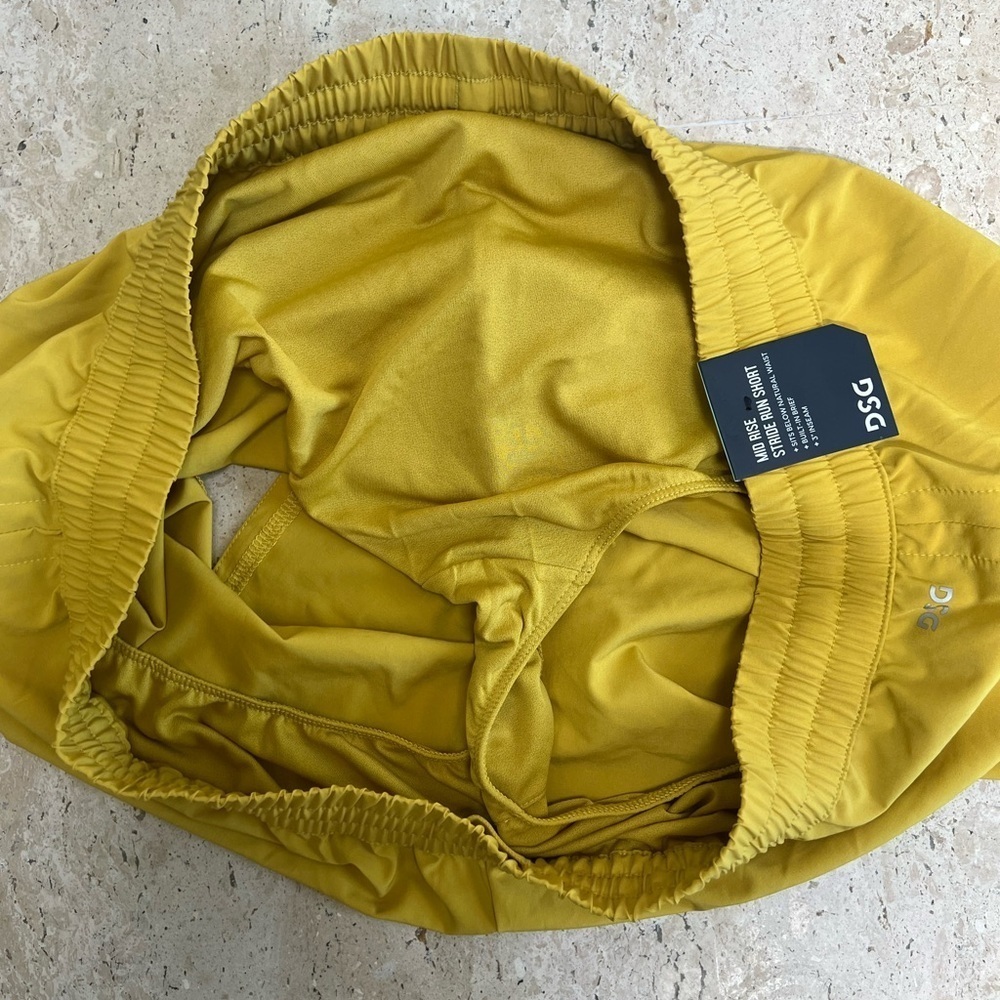 DSG Womens Size XL Mid Rise Running Shorts Lined Grounded Yellow 3in Inseam New - Picture 4 of 5